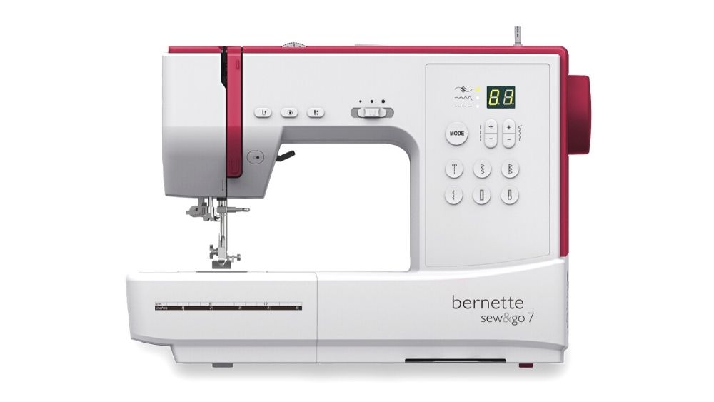 Фото  Швейная машина Bernina Bernette Sew&Go 7 | Текстильторг